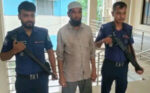 কুড়িগ্রাম ভূরুঙ্গামারীর পশুর হাটে অতিরিক্ত খাজনা আদায়, বিএনপি নেতা গ্রেফতার।