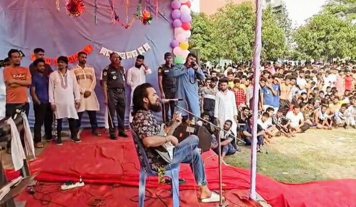 ঈদের দিনে কারাগারে শিল্পী নোবেলের গানে মাতোয়ারা কয়েদিরা।