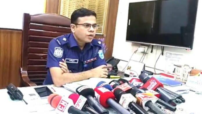 ছবি: সংগৃহীত | আইফোন কেনার জন্য কলেজ ছাত্রীর অপহরণ-ধর্ষণ নাটক, দুই সহপাঠী আটক